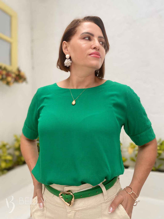 Blusa Manga 3/4 com Detalhe Vazado na Manga