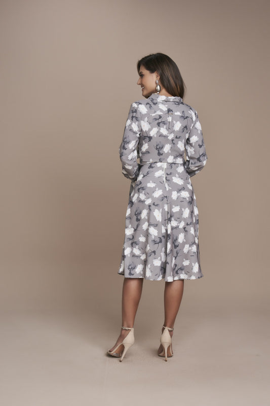 Saia Plano Evasê Floral Cinza