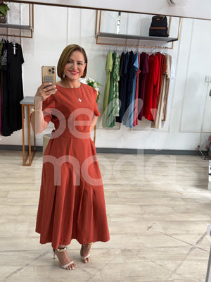 Vestido Midi Ellen Liso em Marrante Casual e Elegante