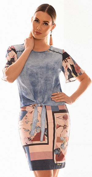 Blusa Jeans com Manga Estampada e Detalhe de Amarração