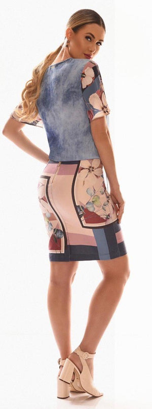 Blusa Jeans com Manga Estampada e Detalhe de Amarração