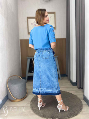 Blusa Manga 3/4 com Detalhe Vazado na Manga