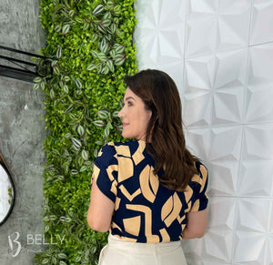 Blusa Manga Curta com Botões