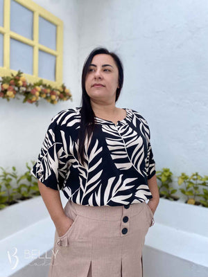 Blusa Manga Curta Detalhe Martingale