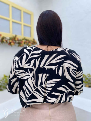 Blusa Manga Curta Detalhe Martingale