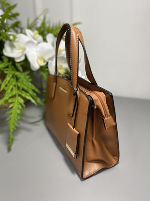 Bolsa Média Quadrada