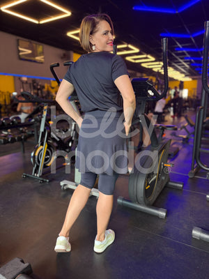 Conjunto Fitness Lolita Liso em Poliamida com Elastano Treino e Movimento