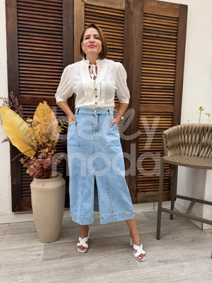 Saia Longa Jeans com Fenda Frontal e Recortes Casual Moderna