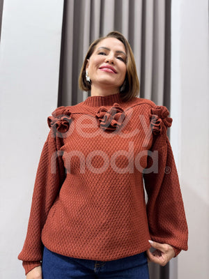 Blusa Paula Texturizada com Pompom em Tricô Modal Casual e Elegante