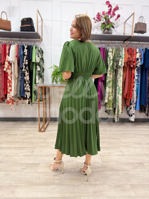 Vestido Midi Daniela Liso em Crepe com Toque de Seda Elegante