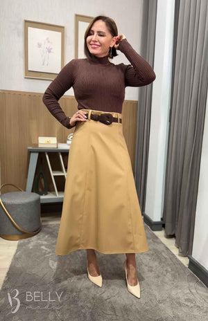 Saia Evasê Max Midi em Couro Ecológico