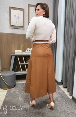 Saia Evasê Max Midi em Couro Ecológico