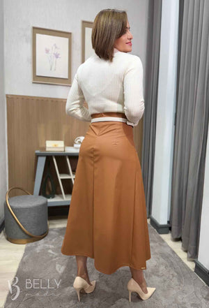 Saia Evasê Max Midi em Couro Ecológico