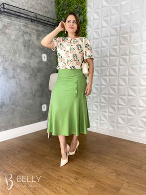 Saia Evasê Midi em Linho