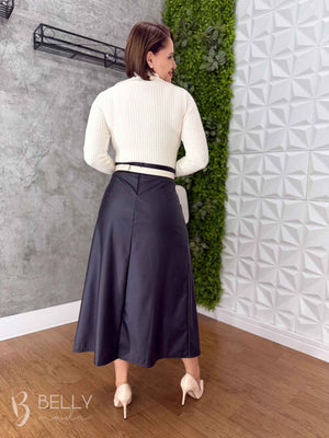 Saia Evasê Max Midi em Couro Ecológico