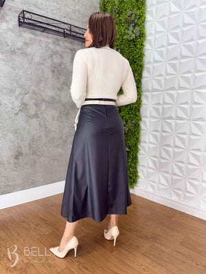 Saia Evasê Max Midi em Couro Ecológico