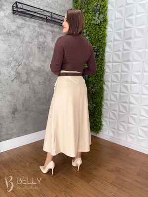 Saia Evasê Max Midi em Couro Ecológico