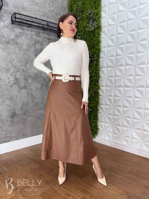 Saia Evasê Max Midi em Couro Ecológico